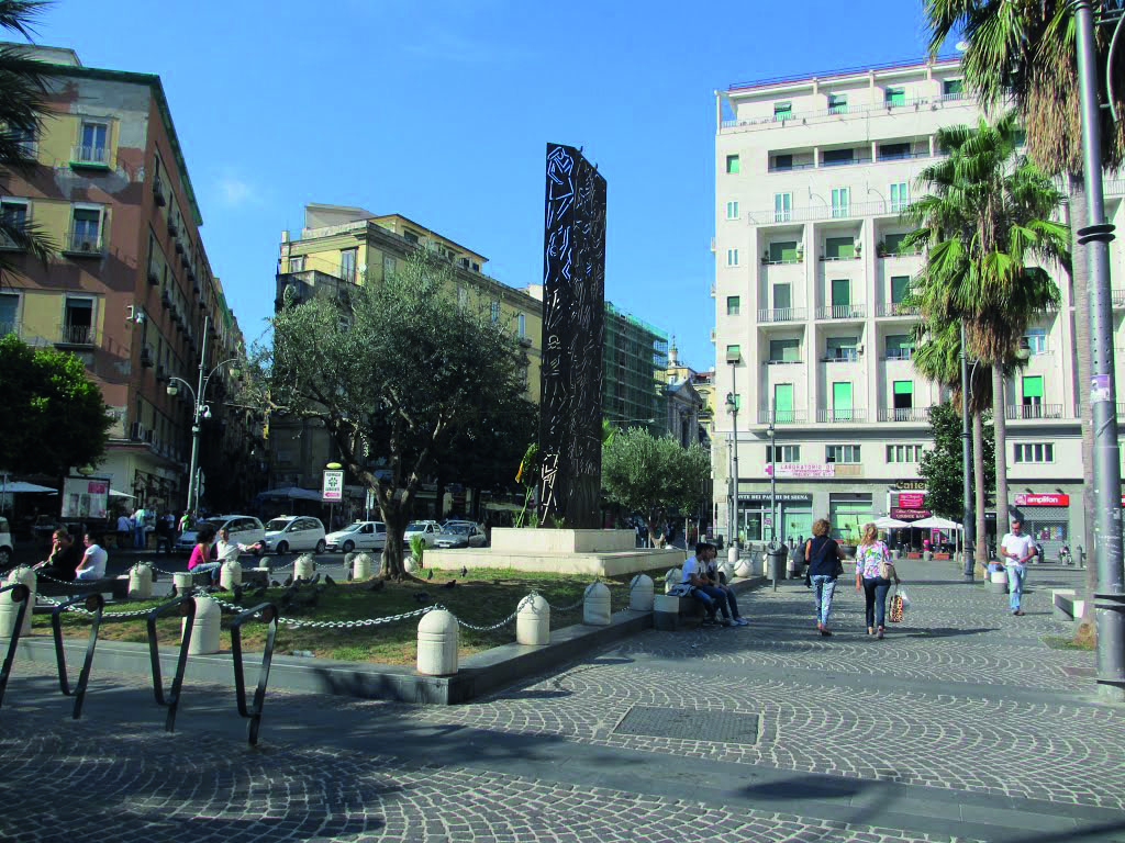 Piazza Carità Napoli